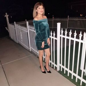 Meet your Posher, Ely